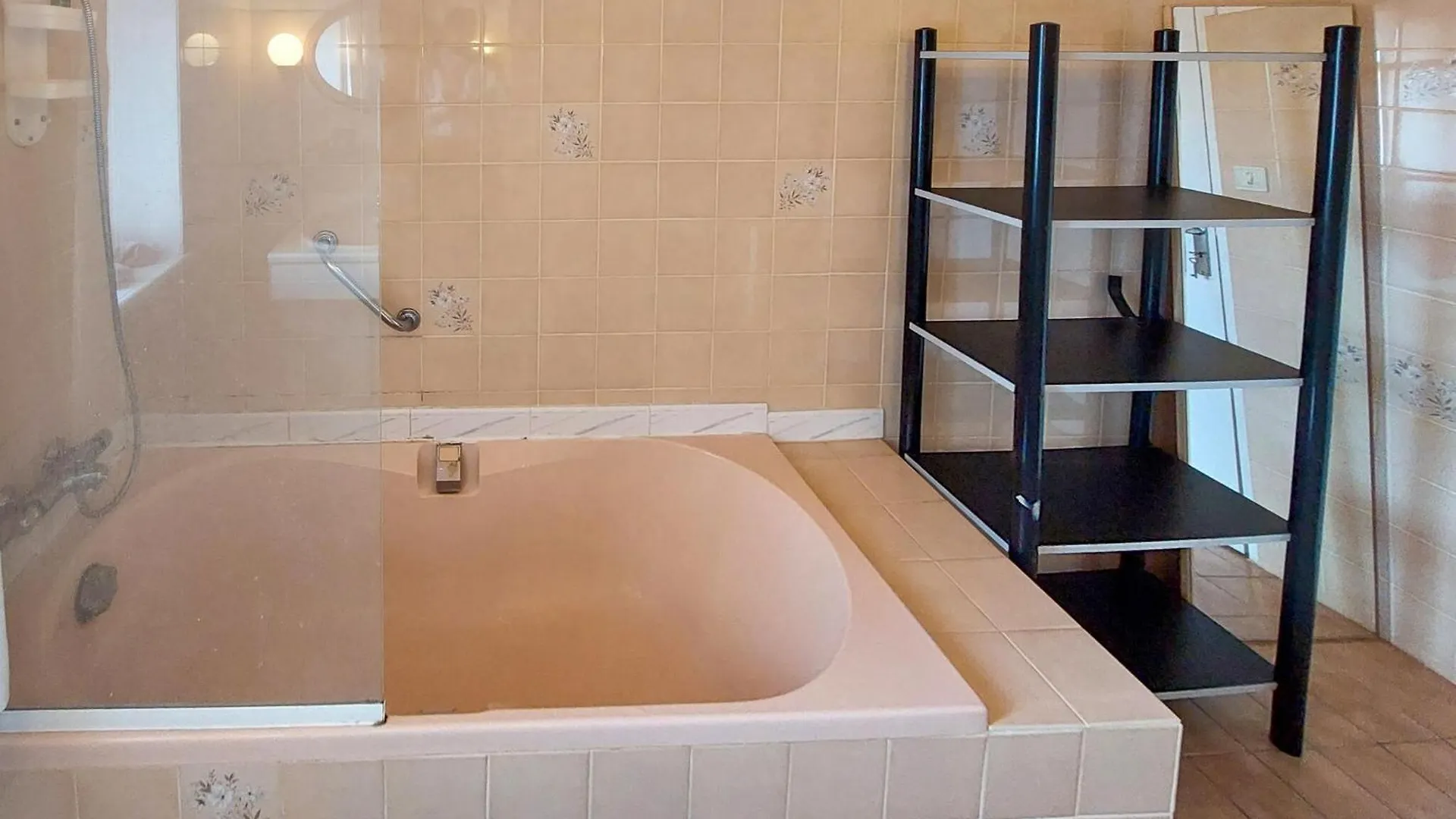 4 Bedroom Gorgeous Home In Sibiril צרפת